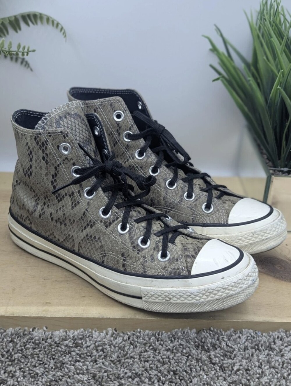 Converse Chuck 70 Archive Snakeskin Pattern Womens Size 8 Lace Up Sneakers